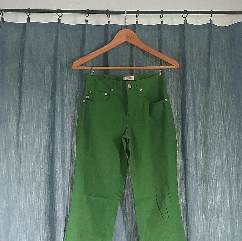 💚 🇮🇪 Green Pants